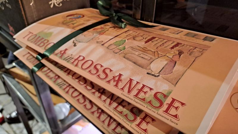 A Rossano si fa Tombola, ma in dialetto rossanese