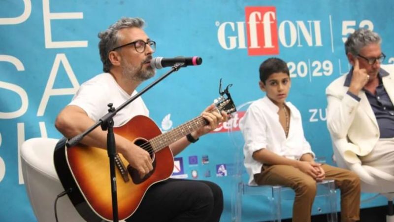 copertinatre 4e480ad2 - Il più bel secolo della mia vita: serata evento a Cosenza con Brunori Sas - 1 Il più bel secolo della mia vita: serata evento a Cosenza con Brunori Sas