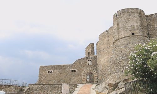 Squillace Castello 4fa44ce3 - Il Castello Normanno - Svevo di Morano Calabro - 11 Squillace Castello 4fa44ce3 - Meraviglie di Calabria - 10