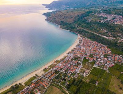 Linea Verde Illumina, su Rai 1 la Costa degli Dei e la dieta mediterranea