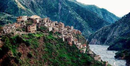 Roghudi vecchio stretto.min scaled 6971c73d 524c01c3 - Meraviglie di Calabria - 1