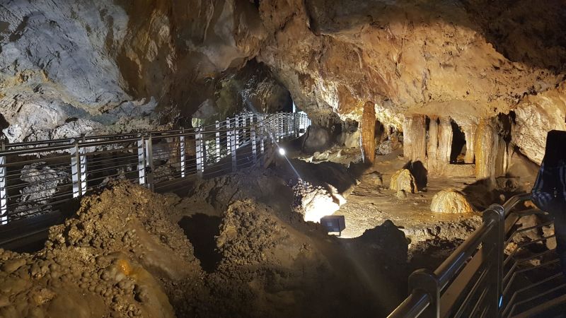 grotte 3 scaled 58bf3658 - Grotte S.Angelo, un viaggio nella terra di sotto (VIDEO) - 1 Grotte S.Angelo, un viaggio nella terra di sotto (VIDEO)