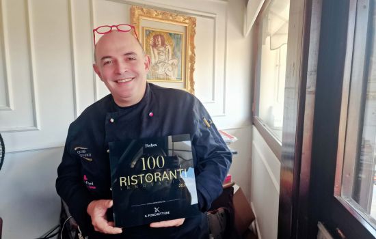 Chef Cogliandro con la targa Forbes 5b1ab720 - Meraviglie di Calabria - 7