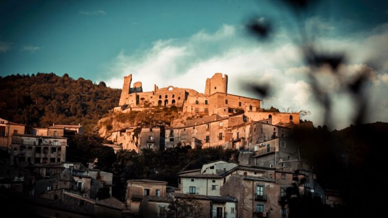 Weekend delle tipicità, nel borgo dei due castelli torna la Fiera Agricleto