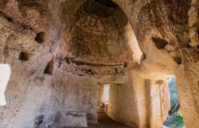 grotte home 356ceb17 5c2d8838 - La città ipogea di Zungri - 1 La città ipogea di Zungri