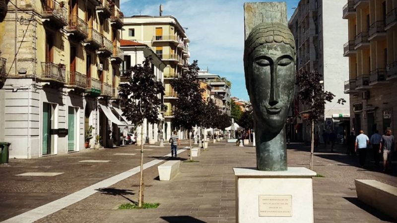 “Cosenza, Cosangeles”, su Rai 5 la piccola città del Nord del Sud [VIDEO]