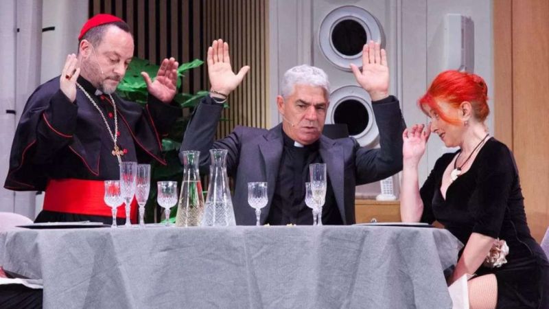 Dai classici alle risate, a Crotone la nuova stagione di “Voglia di teatro”