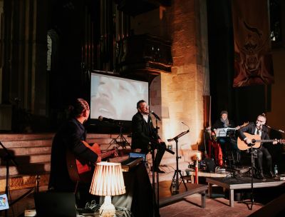 “Aspettiamo senza avere paura, domani”, l’omaggio a Lucio Dalla a Crotone e Corigliano Rossano