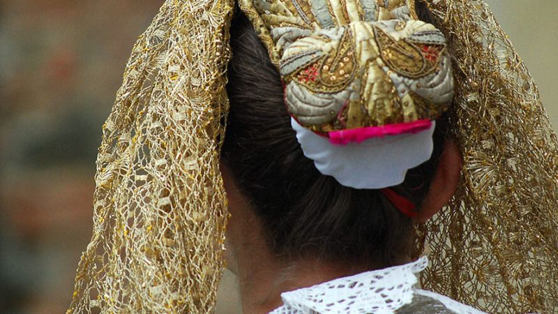 Keza Arbereshe di Calabria e1704971551542 62c34d3a - A Lamezia nasce un calendario che unisce i popoli di Calabria - 1 A Lamezia nasce un calendario che unisce i popoli di Calabria