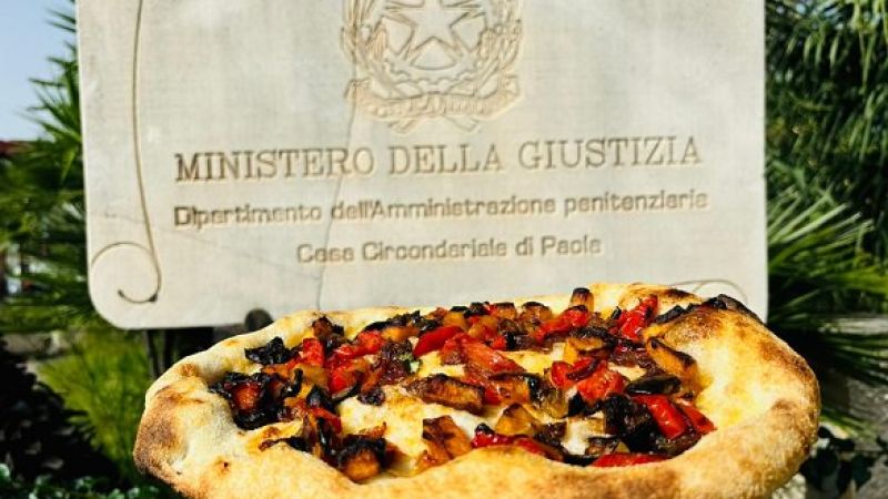 Pizza detenuti Paola 621d80e7 - La pizza più buona è fatta dai detenuti del penitenziario di Paola - 1 La pizza più buona è fatta dai detenuti del penitenziario di Paola