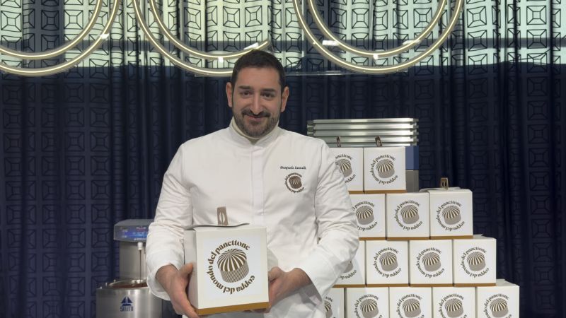 Pasquale Iannelli scaled e1706185895154 635bcb44 - Coppa del Mondo del Panettone, il calabrese Pasquale Iannelli tra i finalisti - 1 Coppa del Mondo del Panettone, il calabrese Pasquale Iannelli tra i finalisti