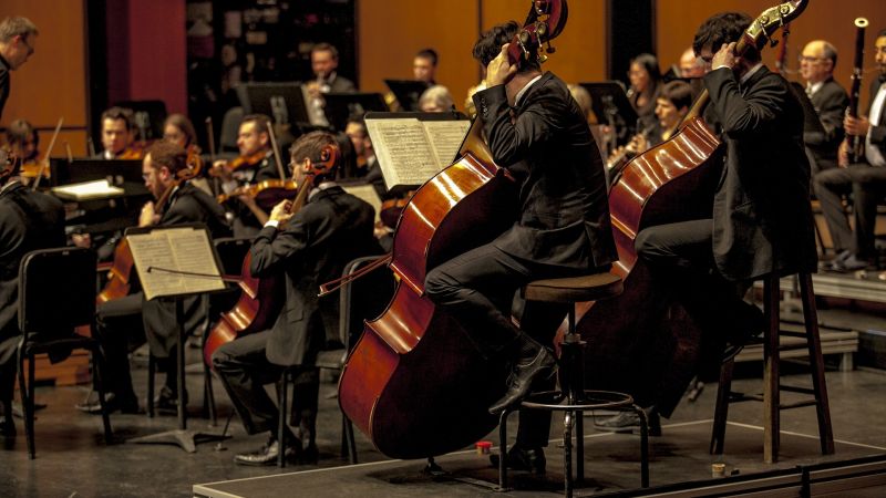 Orchestra generico 6411af7c - Pop e Lirica, a Crotone tre spettacoli da non perdere - 1 Pop e Lirica, a Crotone tre spettacoli da non perdere
