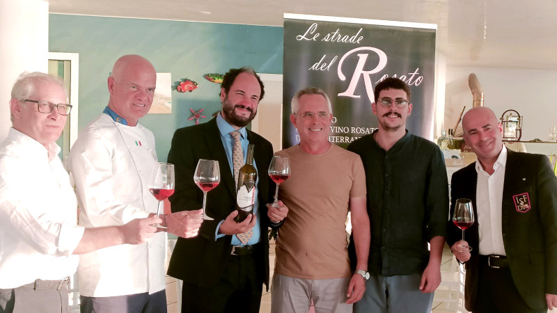 brindisi le strade del rosato diamante 1 64d355c9 - Il miglior rosato del Mediterraneo? Calabrese e dal Tirreno cosentino - 1 Il miglior rosato del Mediterraneo? Calabrese e dal Tirreno cosentino