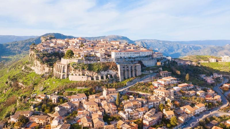 Gerace 6766111f - Cinema e piccoli borghi, la Calabria premiata a Roma - 1 Cinema e piccoli borghi, la Calabria premiata a Roma