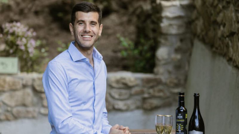 immagine copertina DANIELE PERRONE e1678448894707 68dffb0f - Oleificio Perrone, il legame con il territorio è un fatto di famiglia - 1 Oleificio Perrone, il legame con il territorio è un fatto di famiglia
