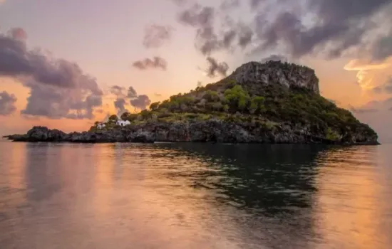 copertina isola di dino 5f06efa7 e1706181015151 69e72b76 - Meraviglie di Calabria - 13