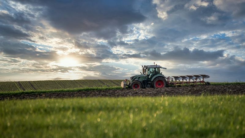 agricoltura campo trattore 6e1c58fe - Fieragricola 2026, anche la Calabria tra le regioni del roadshow - 1 Fieragricola 2026, anche la Calabria tra le regioni del roadshow