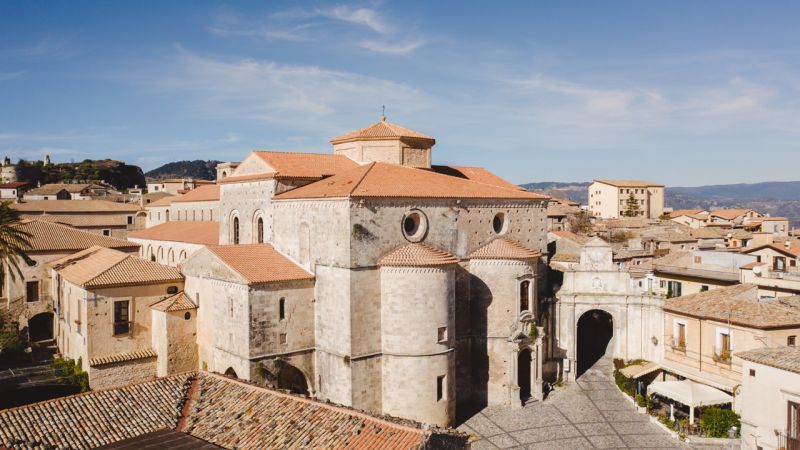Gerace cattedrale 70366204 - Il patrimonio della Calabria greca verso la candidatura Unesco - 1 Il patrimonio della Calabria greca verso la candidatura Unesco
