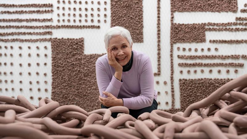 Biennale di Venezia: Leone d’Oro per Anna Maria Mailiono, l’artista brasiliana con il sangue scaleota