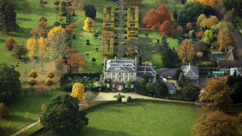 Una vista aerea di Highgrove nellautunno del 2007. Getty Images 746c2027 - Un po' italiano e un po' inglese, il menù di chef Mazzei per Re Carlo e Camilla - 1 Un po’ italiano e un po’ inglese, il menù di chef Mazzei per Re Carlo e Camilla