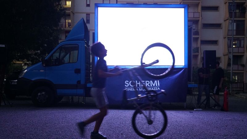 Cinema Schermi Cinema Multipiazza 2 75d15d94 - Nei quartieri di Cosenza i film di ”Schermi Cinema Multipiazza" - 1 Nei quartieri di Cosenza i film di ”Schermi Cinema Multipiazza”