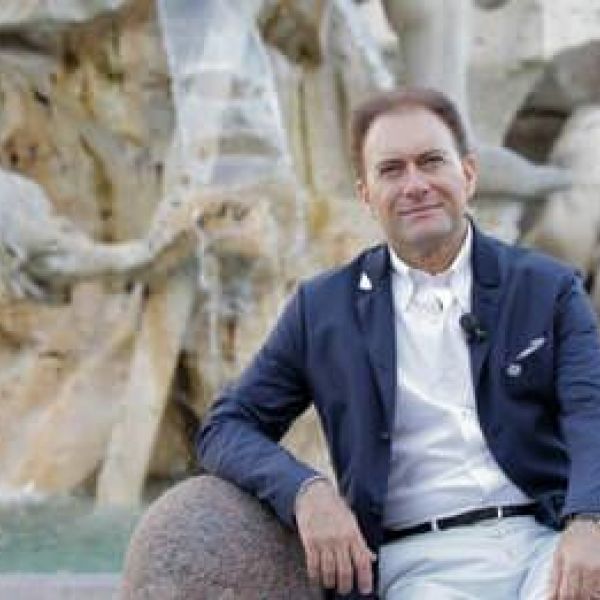 Paesi che vai, Livio Leonardi nella Calabria dei miracoli e non solo