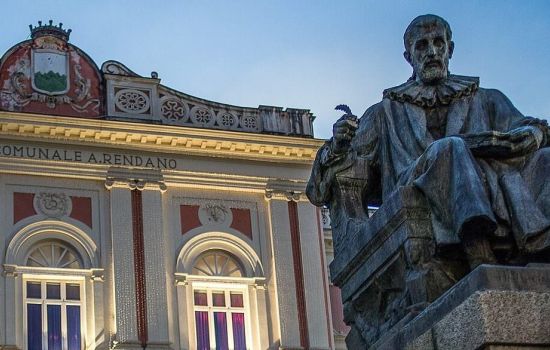1200px Wlm2017teatro 7080 1172x695 1 e1710348176115 76f0039e - Meraviglie di Calabria - 41