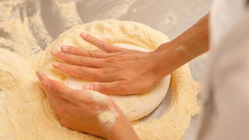 Il pizzaiolo calabrese Luca Tudda e la pizza come modello di inclusività 