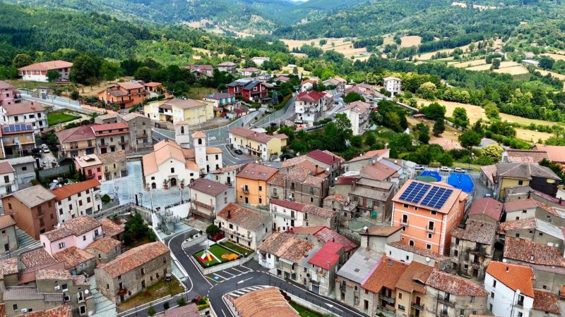 Panettieri borgo da fiaba, Pinocchio accende agosto nel Reventino