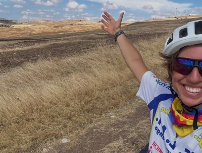 Da Milano all’Unical in bici, il viaggio di Sofia al sud per studiare Physics