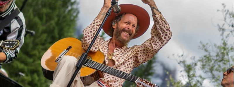 Un potenziale di felicità enorme, la Calabria secondo Jovanotti