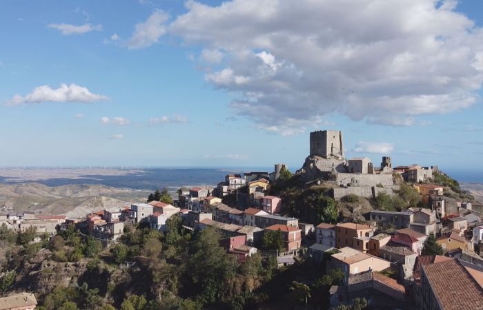 Il Castello dei Conti D’Aquino a Belcastro