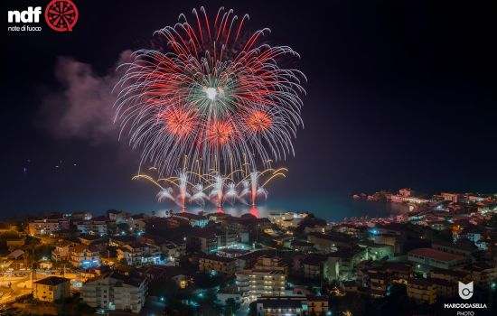 Belvedere Marittimo Fuochi artificio 2 7e5a51c1 - Meraviglie di Calabria - 13
