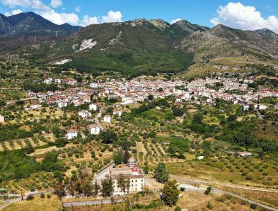 Passeggiata a San Basile alla scoperta delle edicole votive