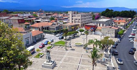 Taurianova Piazza Italia Crediti foto Filippp Andreacchio LamorfaLab Studio Creativo 7e0c02e2 - Meraviglie di Calabria - 27