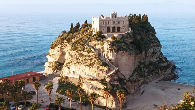 tropea 2 scaled 7e89265d - A Tropea la Veleggiata per l’Ambiente 2025 - 1 A Tropea la Veleggiata per l’Ambiente 2025