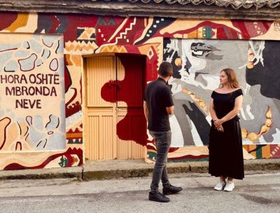I murales arbëreshë di Pallagorio, ponte culturale tra Arbëria e Balcani