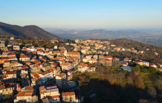 petrona panorama 812cec4c - Meraviglie di Calabria - 9