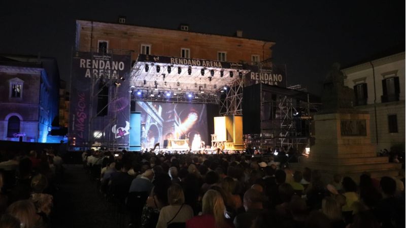LiricaSottolestelle Foto2024 83b63aa7 - Lirica sotto le stelle, a Cosenza gli intrighi de Il barbiere di Siviglia - 1 Lirica sotto le stelle, a Cosenza gli intrighi de Il barbiere di Siviglia
