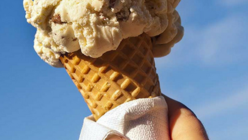 CONO GELATO 84b485b9 - Badolato diventa città del gelato e pensa ad un circuito nazionale - 1 Badolato diventa città del gelato e pensa ad un circuito nazionale