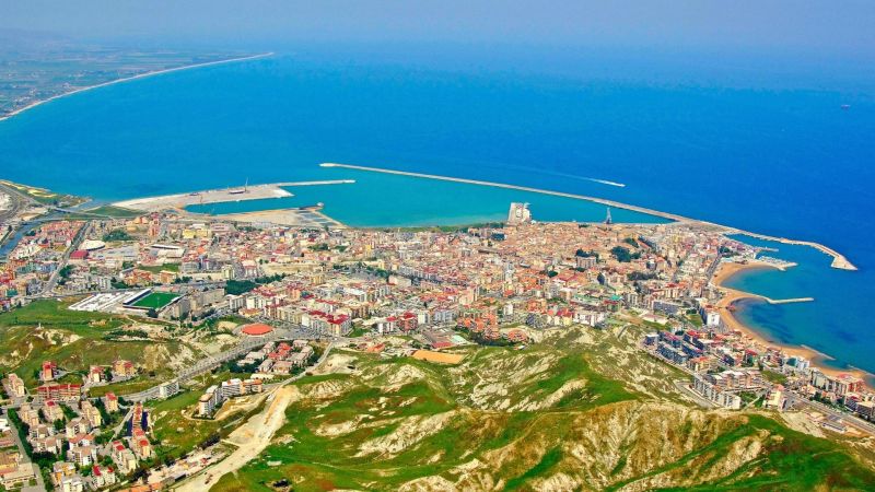 I Porti di Reggio e Crotone su Rai 1 con Linea Blu – Porti d’Italia