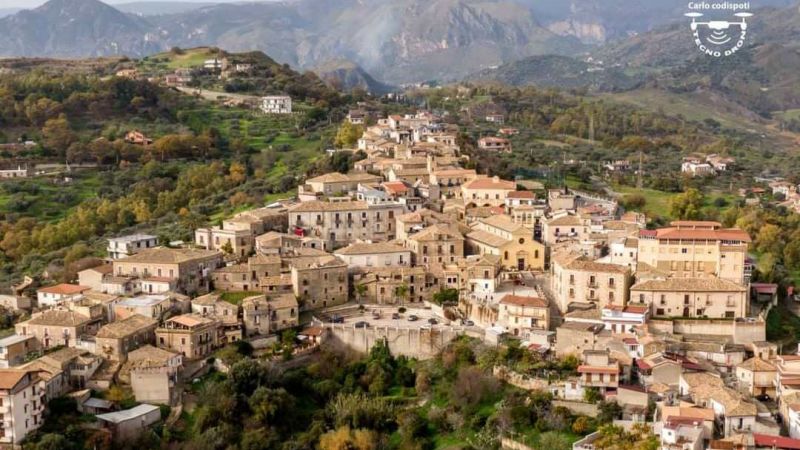 Siderno superiore foto Carlo Codispoti 8511ed12 - Paesaggi Reggini, a Siderno borgo un progetto sperimentale unico in Italia - 1 Paesaggi Reggini, a Siderno borgo un progetto sperimentale unico in Italia