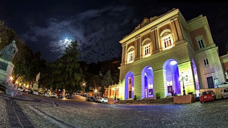 Rendano Arena apre l’estate con “Teenage Dream”, l’evento che ha conquistato migliaia di giovani