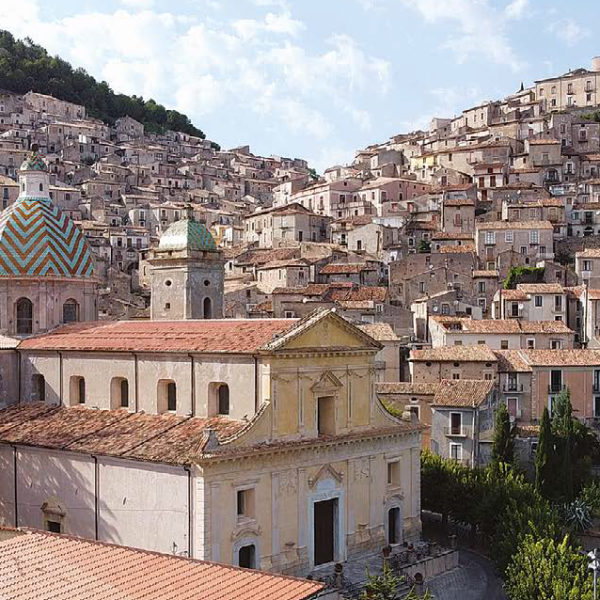 Morano Calabro, un presepe di pietra incorniciato dal Pollino