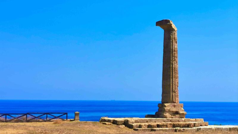 capo colonna 1 scaled 894434a8 - L'ultima Colonna del tempio di Hera (VIDEO) - 1 L’ultima Colonna del tempio di Hera (VIDEO)