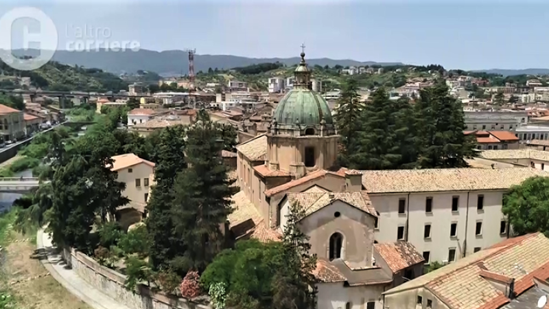 cosenza 89f13d24 - Cosenza diventa la città della poesia - 1 Cosenza diventa la città della poesia