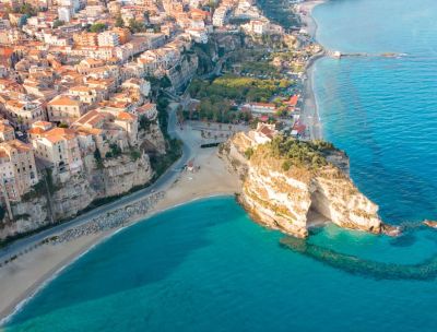 Tropea Film Festival, l’edizione 2025 sotto il segno di Ugo Tognazzi