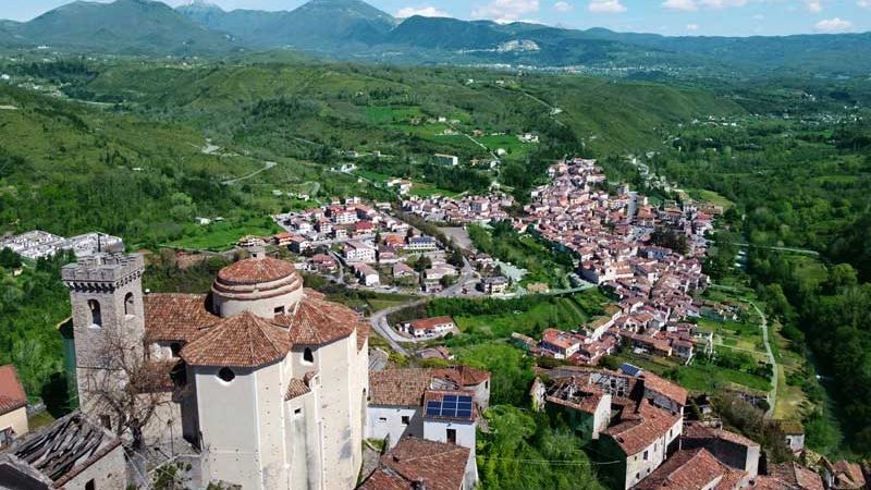 Laino Borgo 8cb8e3d7 - Laino Borgo, in arrivo 8,5 milioni per la realizzazione del Polo Museale - 1 Laino Borgo, in arrivo 8,5 milioni per la realizzazione del Polo Museale
