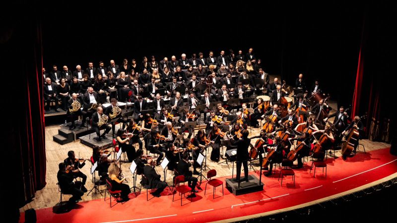 OSB Foto COSENTINI 902e111a - "Eroi, Sogni e Leggende", l'Orchestra Sinfonica Brutia celebra le colonne sonore di Hollywood - 1 “Eroi, Sogni e Leggende”, l’Orchestra Sinfonica Brutia celebra le colonne sonore di Hollywood