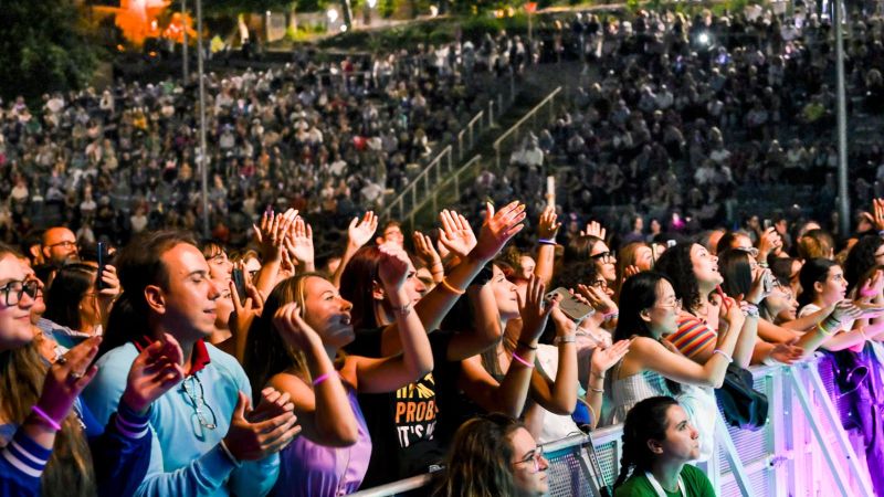 WhatsApp Image 2024 08 25 at 17.54.53 93c0de6a - Enorme successo di pubblico per il Festival dell'Effimero a Celico - 1 Enorme successo di pubblico per il Festival dell’Effimero a Celico